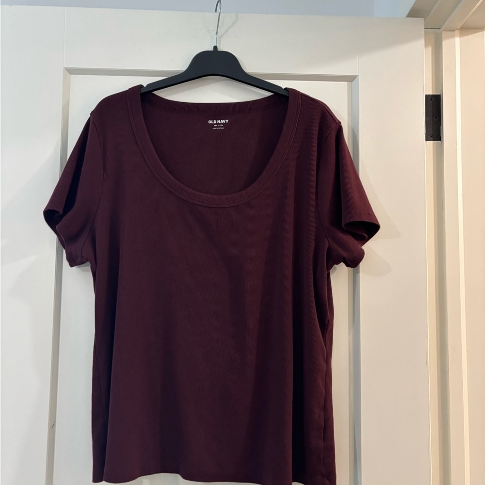 Old Navy burgundy Fitted Short Sleeve Tee